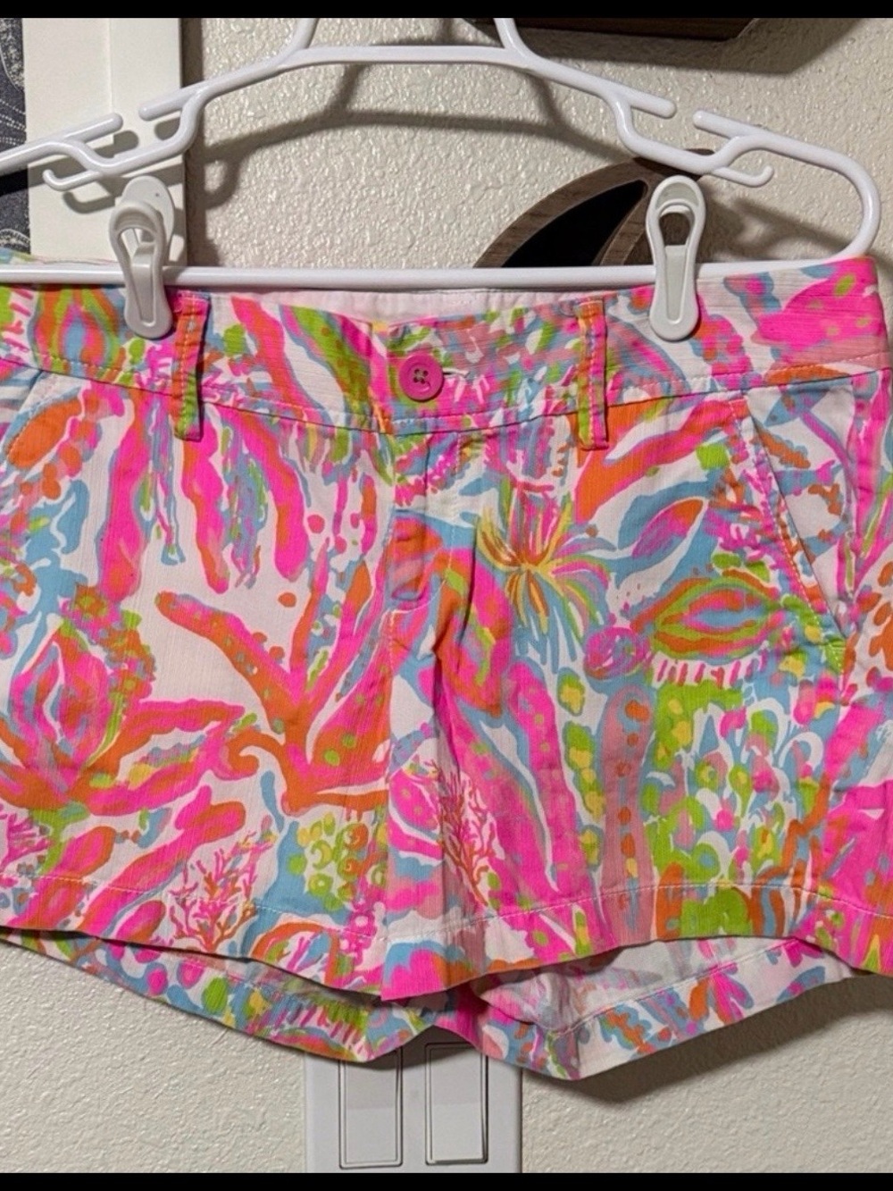 Lilly Pulitzer “Scuba to Cuba” Print Shorts